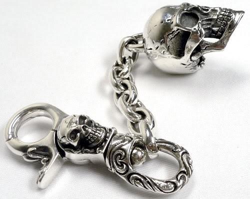 http://www.silverringsmen.com/cdn/shop/products/heavy-skull-silver-key-chain-jewelry_grande.jpg?v=1535866973